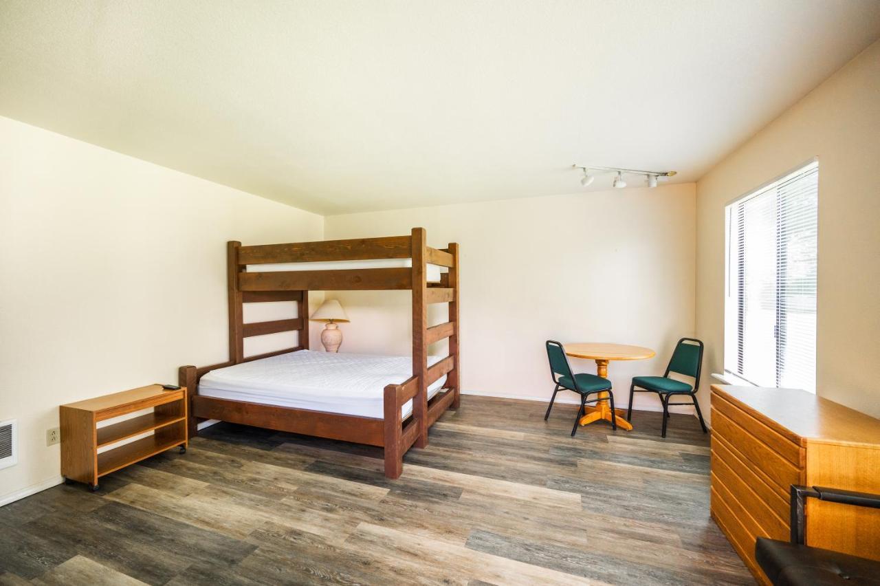 Redwood Meadows Rv Resort Crescent City Buitenkant foto