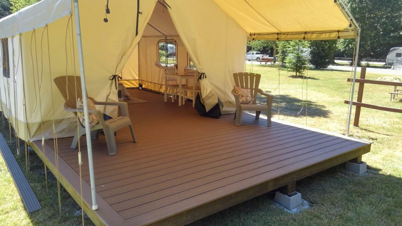 Redwood Meadows Rv Resort Crescent City Buitenkant foto
